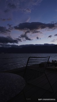 梦见玄色
的大海是什么意思（梦到玄色
的海水波涛汹涌的劈面
向我扑来）