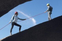 女人梦见登山
有很多

水（女人梦见登山
有很多

水流）